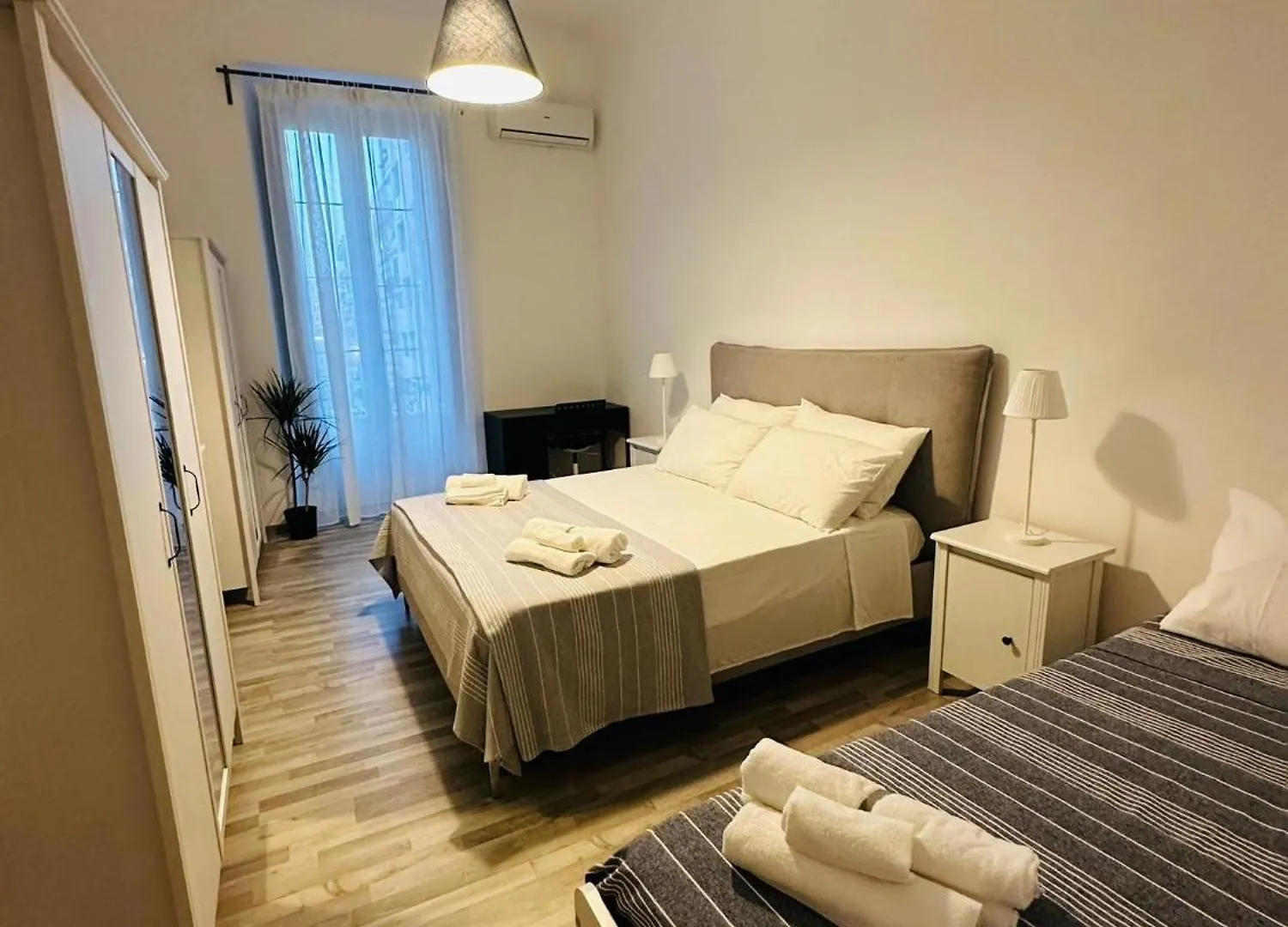 Sun House Apartment Bari 0*,
