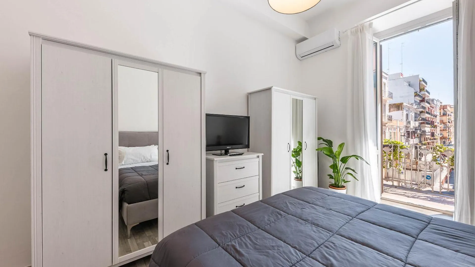 Sun House Apartment Bari